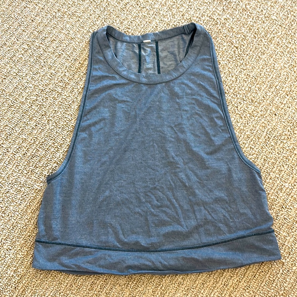 Lululemon crop tank